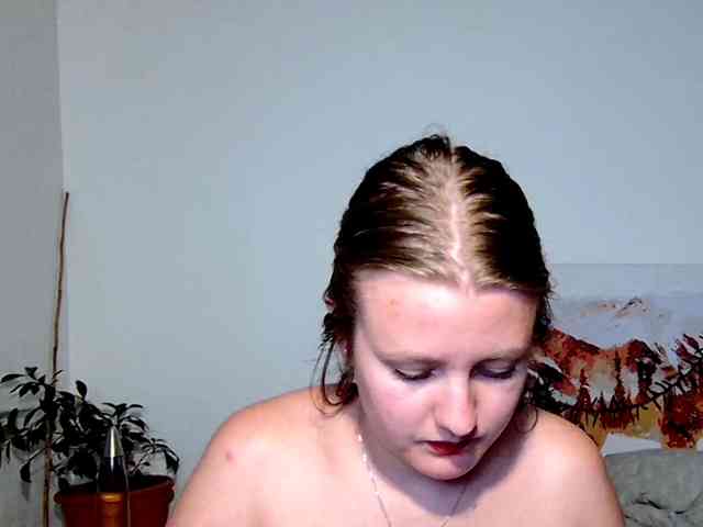 MILEY_GREY