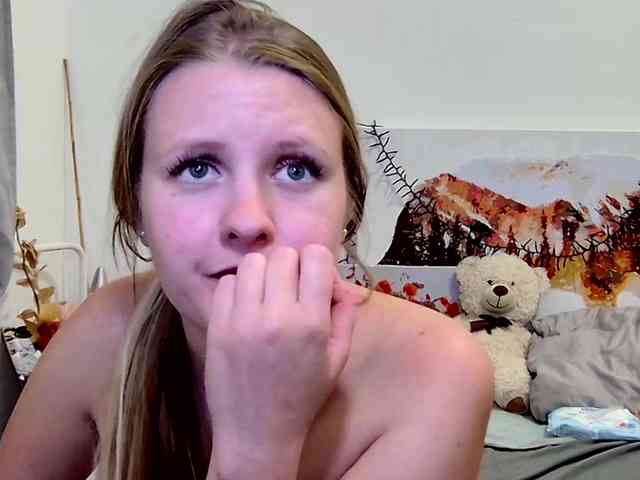 MILEY_GREY webcam