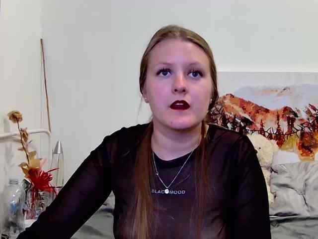 miley_grey's live room
