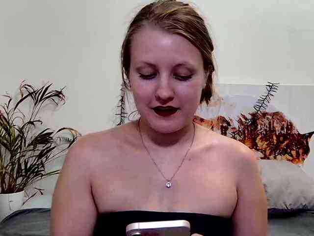 MILEY_GREY webcam