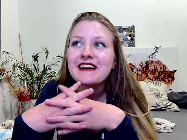 MILEY_GREY webcam