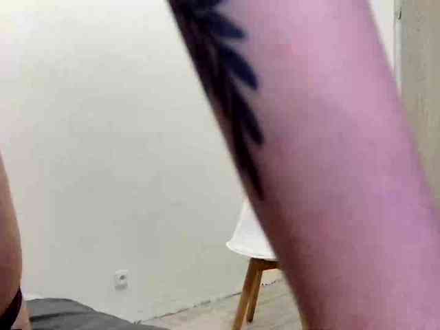 MILEY_GREY webcam