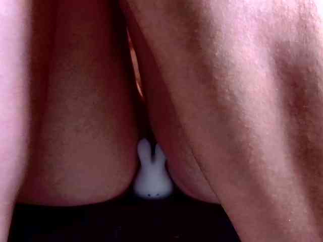 MILEY_GREY webcam