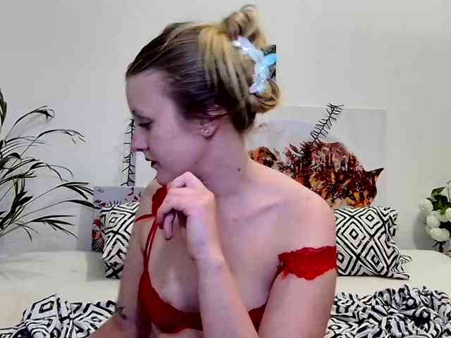 MILEY_GREY