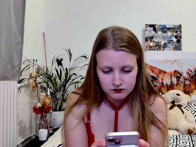 MILEY_GREY webcam