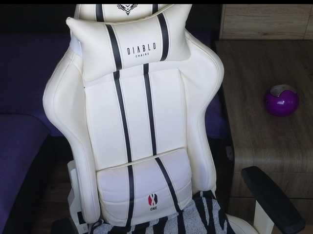 Natalli888's BongaCams show and profile