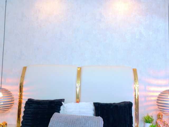 MarylinsVega live cam preview