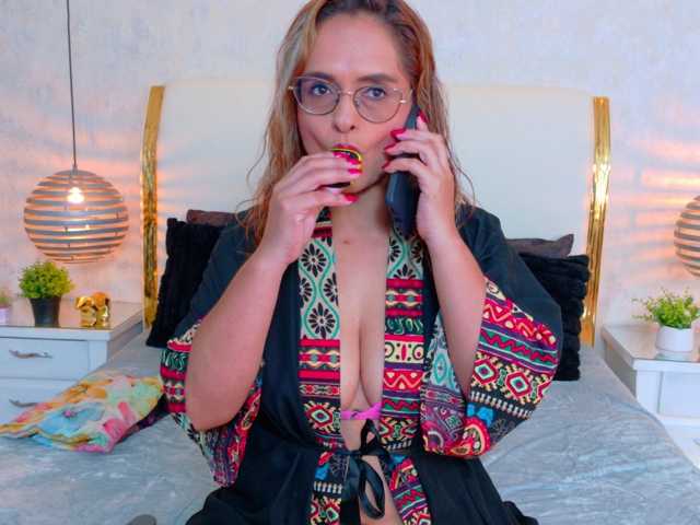 MarylinsVega live cam on BongaCams