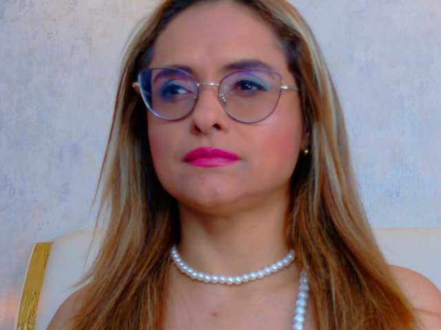 MarylinsVega live cam on BongaCams