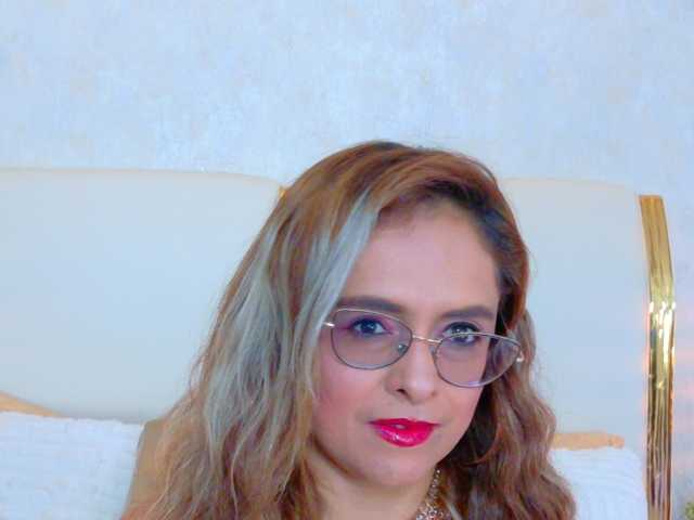 MarylinsVega live cam on BongaCams