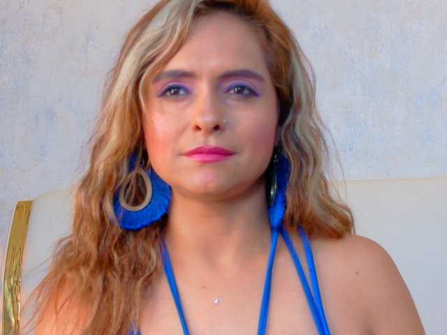 MarylinsVega live cam on BongaCams