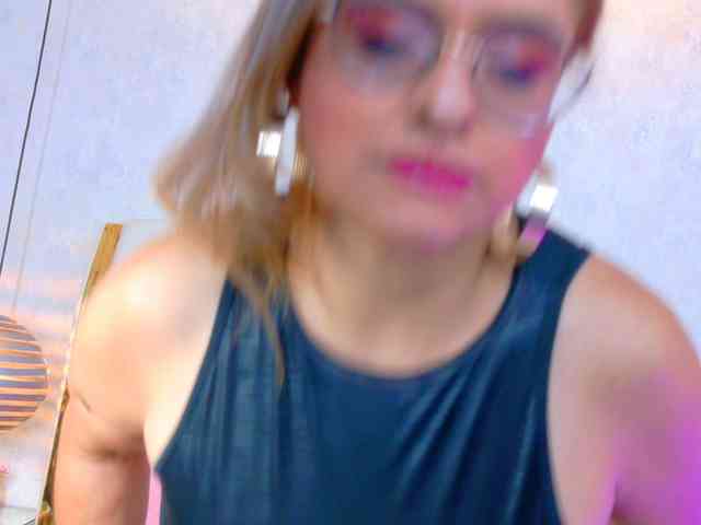 MarylinsVega webcam
