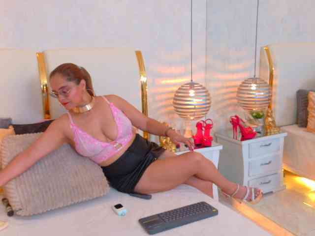 Model: MarylinsVega