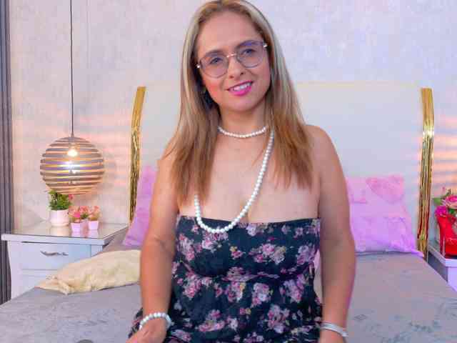 MarylinsVega MarylinsVega
