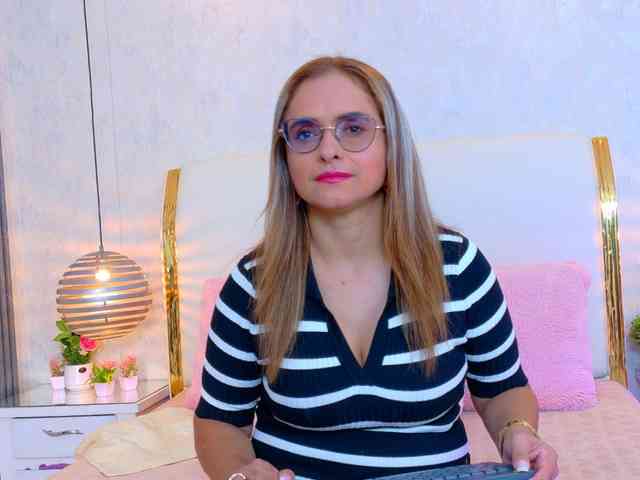 MarylinsVega webcam