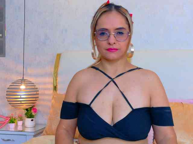 MarylinsVega webcam