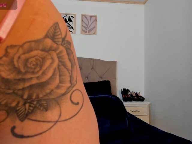 MilaWinslet live cam on BongaCams
