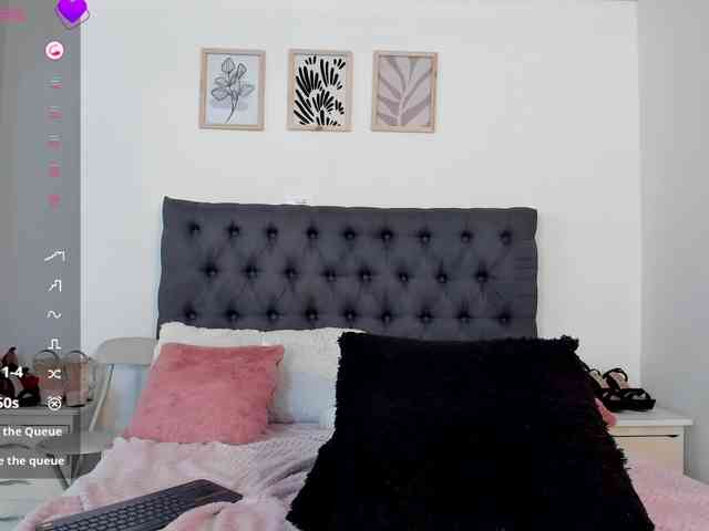 MilaWinslet webcam