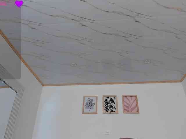 MilaWinslet webcam