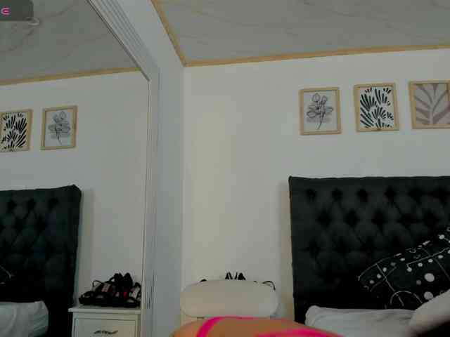 MilaWinslet webcam