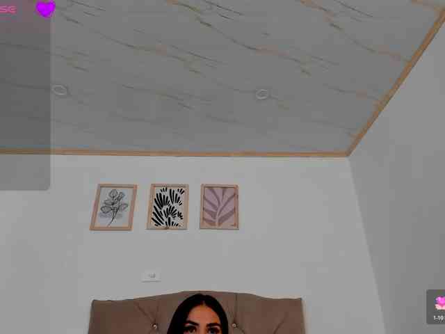 MilaWinslet webcam