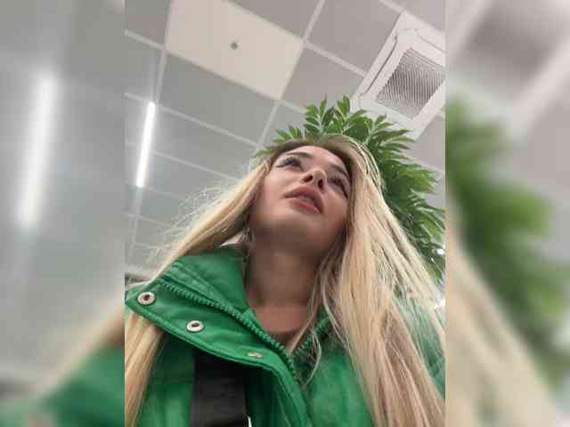Model: obsessed_with_me