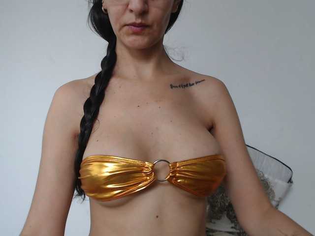 ke-moll live cam on BongaCams