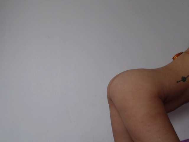 ke-moll live cam on BongaCams
