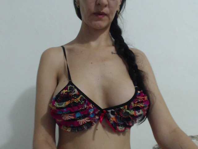 ke-moll live cam on BongaCams