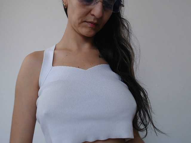 ke-moll webcam bongacams model stream image