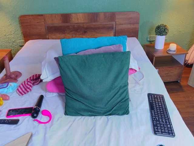 DANAABROWN live cam on BongaCams