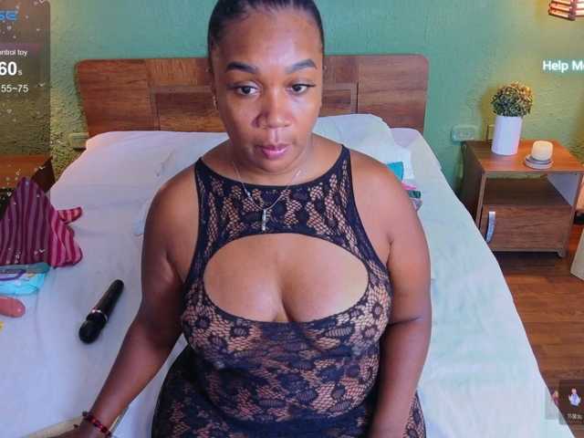 DANAABROWN live cam on BongaCams