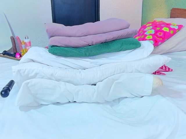 DANAABROWN's BongaCams show and profile