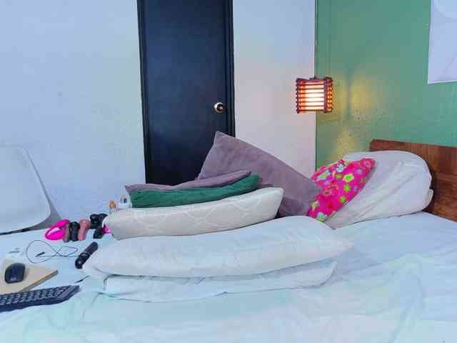 DANAABROWN Live Webcam on BongaCams