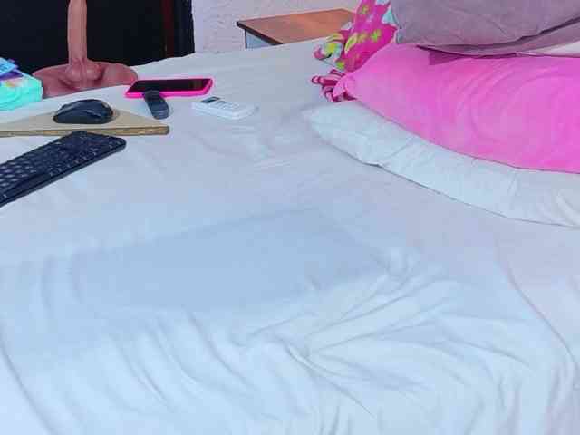DANAABROWN webcam