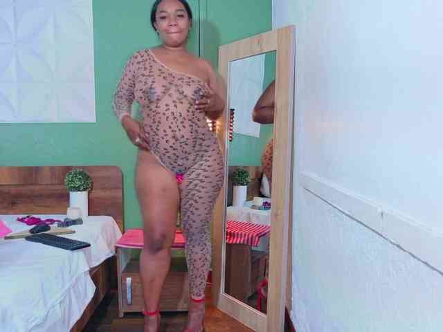 Modelo: DANAABROWN