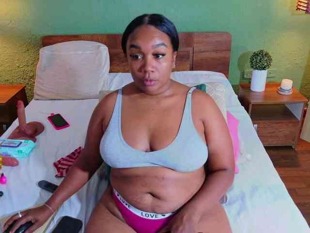 DANAABROWN webcam