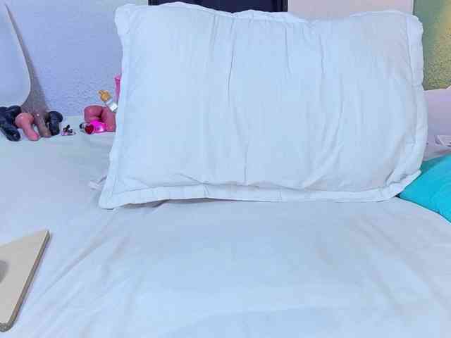 DANAABROWN webcam