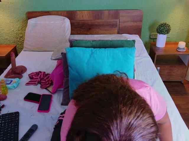 DANAABROWN webcam