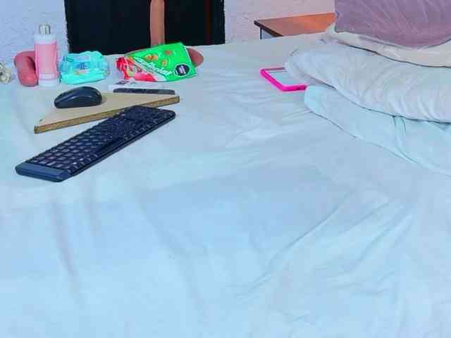 DANAABROWN webcam