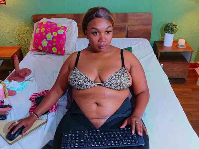 DANAABROWN webcam