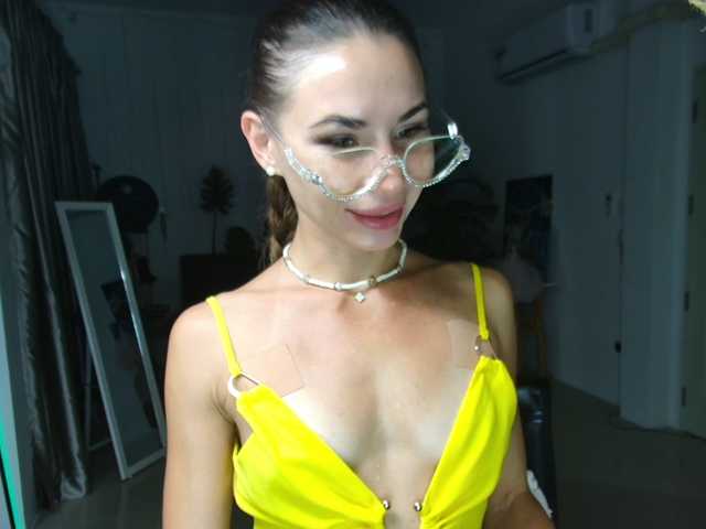 Flexy-Cat live cam on BongaCams