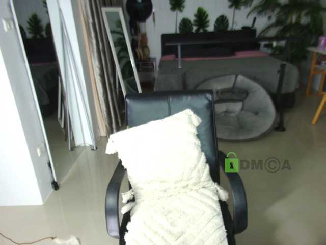 Flexy-Cat live cam on BongaCams