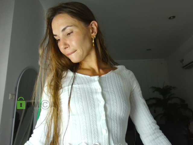 Flexy-Cat live cam on BongaCams