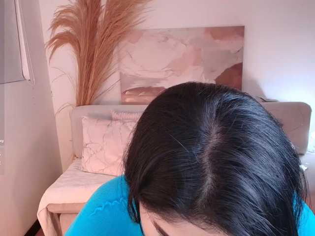 VictoriaLeia live cam on BongaCams