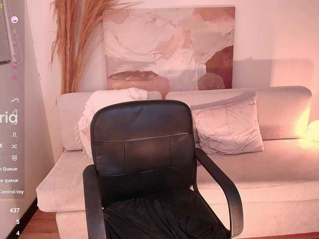 VictoriaLeia live cam on BongaCams