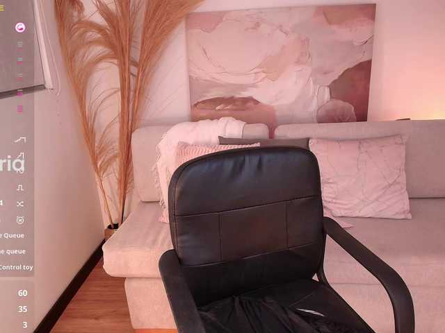 VictoriaLeia live cam on BongaCams
