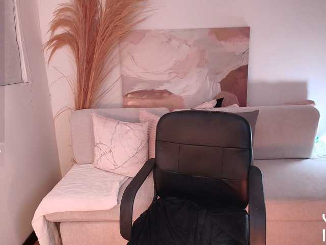 VictoriaLeia live cam on BongaCams