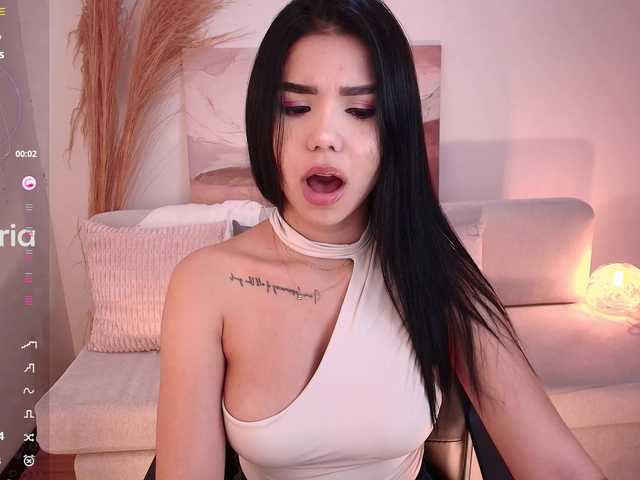 VictoriaLeia live cam on BongaCams
