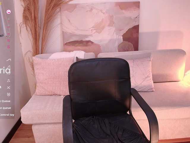 VictoriaLeia live cam on BongaCams